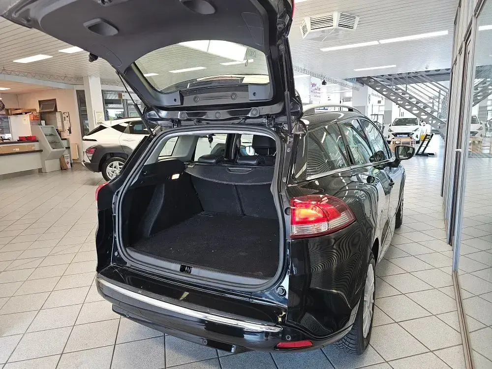 Gebraucht Renault Clio 118 PS (86 kW) 2017 Schwarzmet. (metallic) Kombi