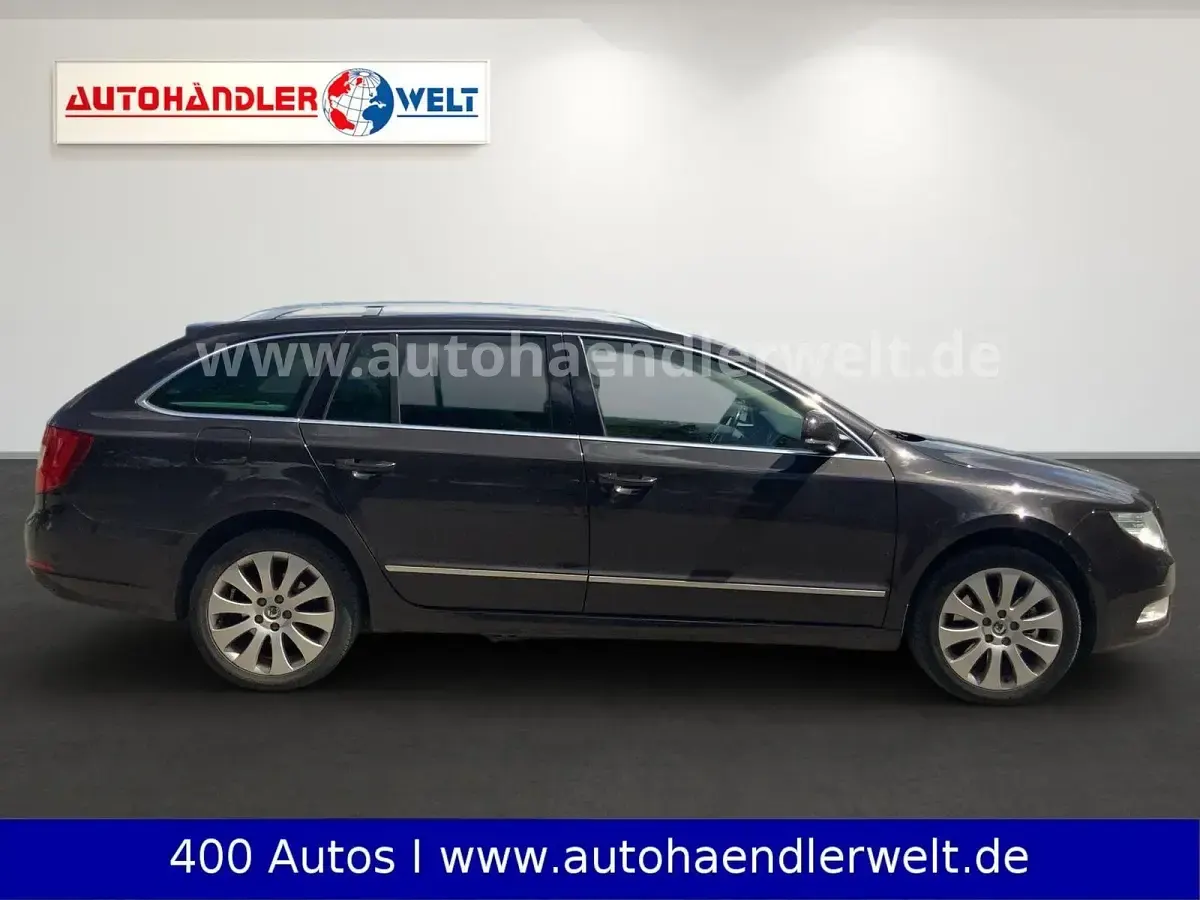 Gebraucht Skoda Superb 160 PS (117 kW) 2012 Braun Kombi