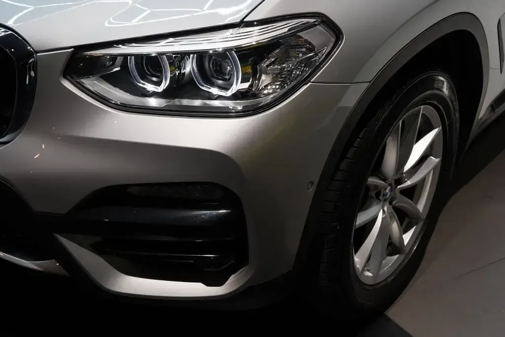Gebraucht BMW X3 Advantage 190 PS (139 kW) 2019 Glaciersilber SUV