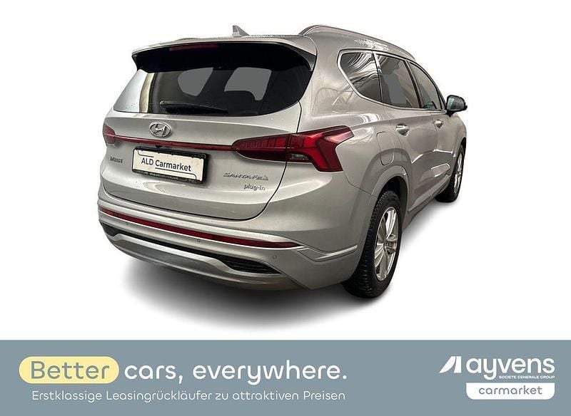 Gebraucht Hyundai Santa Fe Signature 179 PS (131 kW) 2022 Silber SUV