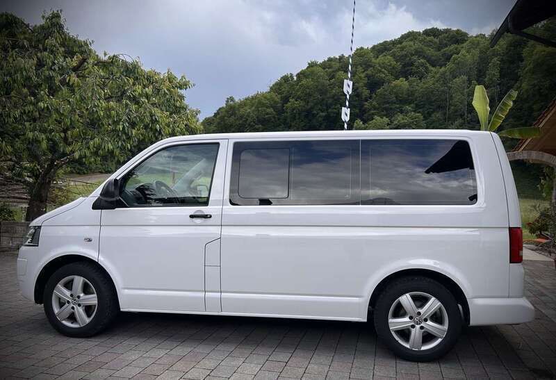 Weiß Gebraucht 2015 VW T5 Startline Van | 19.999 € (Fairer Preis) - Bild 1/4