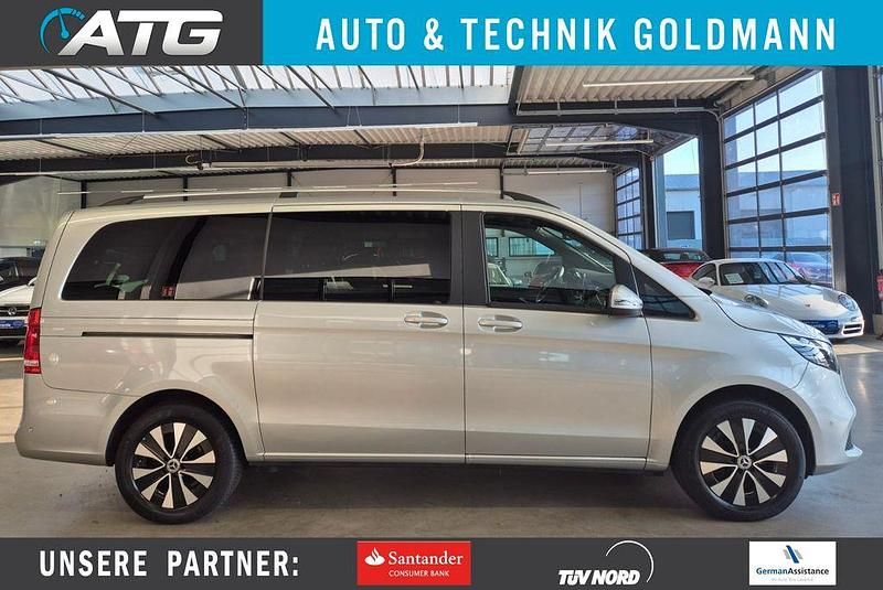 Silber Gebraucht 2024 Mercedes V250 Van / Kleinbus | 61.950 € (Superpreis) - Bild 1/4