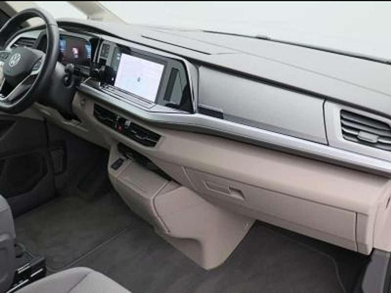 Gebraucht VW Multivan Life 150 PS (110 kW) 2024 Schwarz Van