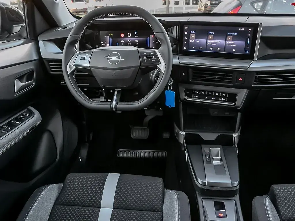 Neu Opel Frontera 145 PS (106 kW) 2026 Grün SUV