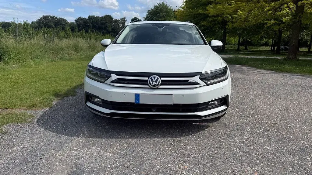 Gebraucht VW Passat Highline 272 PS (200 kW) 2015 Weiß Kombi