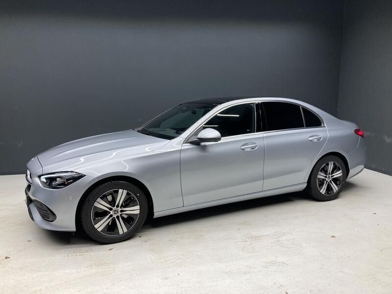 Silber Gebraucht 2025 Mercedes C200 Avantgarde Limousine | 49.890 € (Teuer) - Bild 1/4