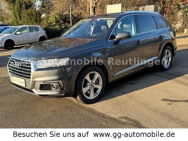 Grau Gebraucht 2018 Audi Q7 Sport SUV | 27.999 € (Guter Preis) - Bild 1/4
