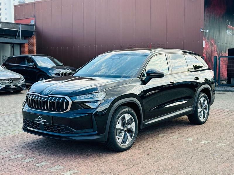 Schwarz Neu 2025 Skoda Kodiaq SUV | 46.690 € (Fairer Preis) - Bild 1/4