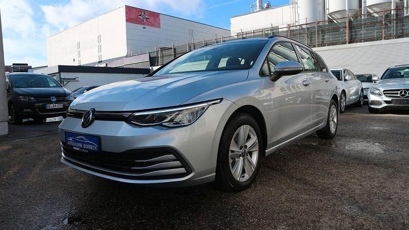 Gebraucht VW Golf VIII Life 110 PS (80 kW) 2024 Silber Kombi