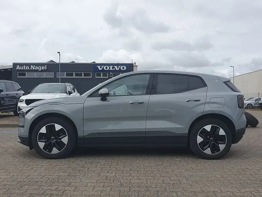 Gebraucht Volvo EX30 Core 200 kW (272 PS) 2024 Grau SUV