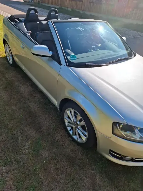 Gebraucht Audi A3 Cabriolet Ambition 105 PS (77 kW) 2011 Grau Cabrio