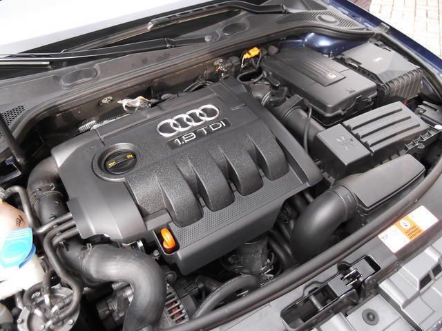 Gebraucht Audi A3 Sportback 105 PS (77 kW) 2006 Blau metallic Kleinwagen