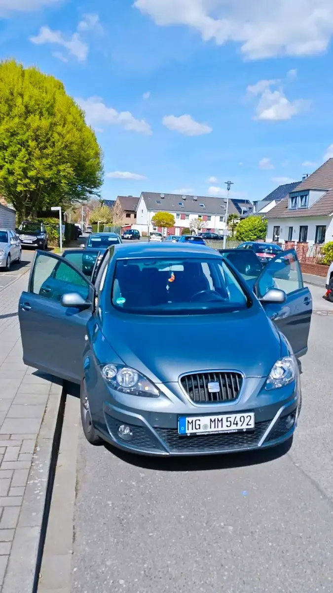 Occasion Seat Altea 75 ch (55 kW) 2014 Argent Berline