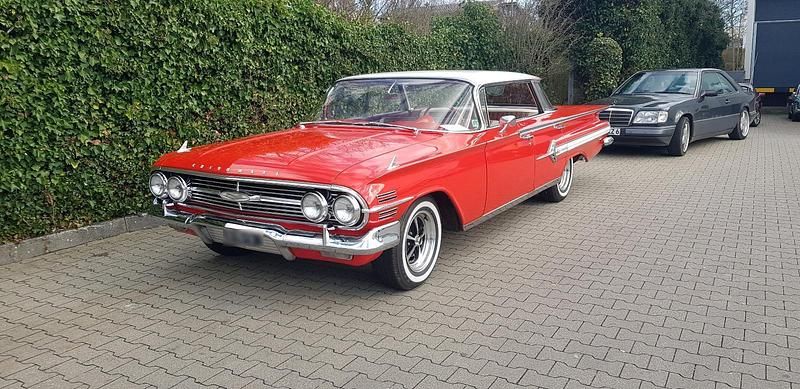 Gebraucht Chevrolet Impala 220 PS (161 kW) 1960 Rot Limousine