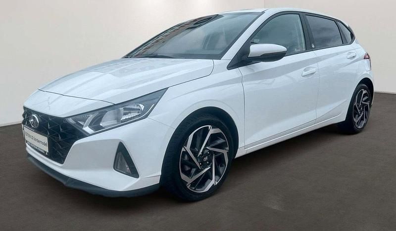 Weiß Gebraucht 2022 Hyundai i20 Edition 30+ Kleinwagen | 14.999 € (Fairer Preis) - Bild 1/4