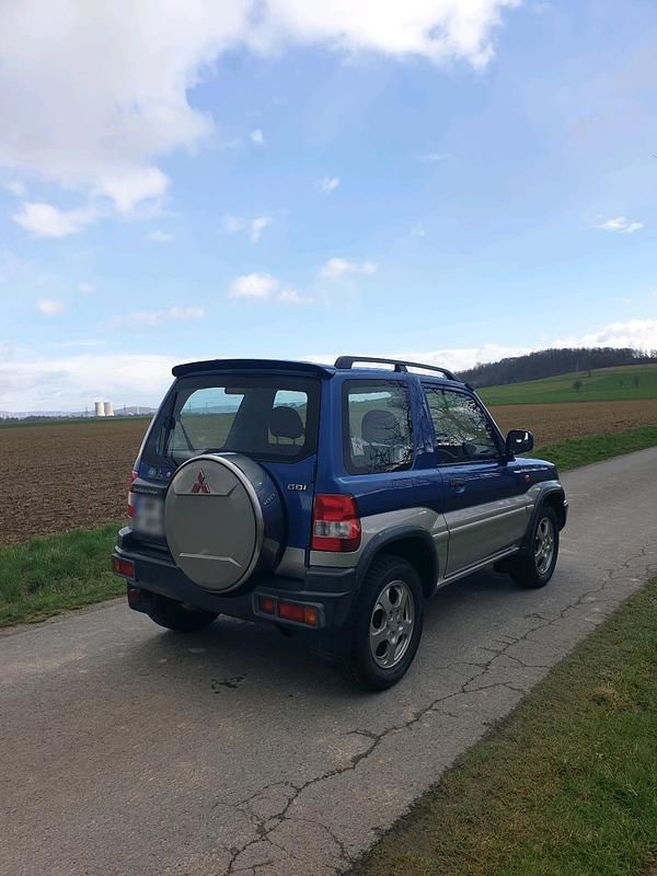 Gebraucht Mitsubishi Pajero 120 PS (88 kW) 2000 Blau SUV