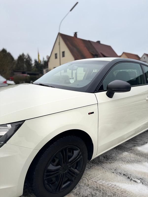 Gebraucht Audi A1 122 PS (89 kW) 2011 Weiß Kleinwagen