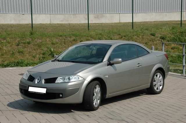 Grau metallic Gebraucht 2007 Renault Mégane Cabriolet Cabrio | 10.500 € - Bild 1/4