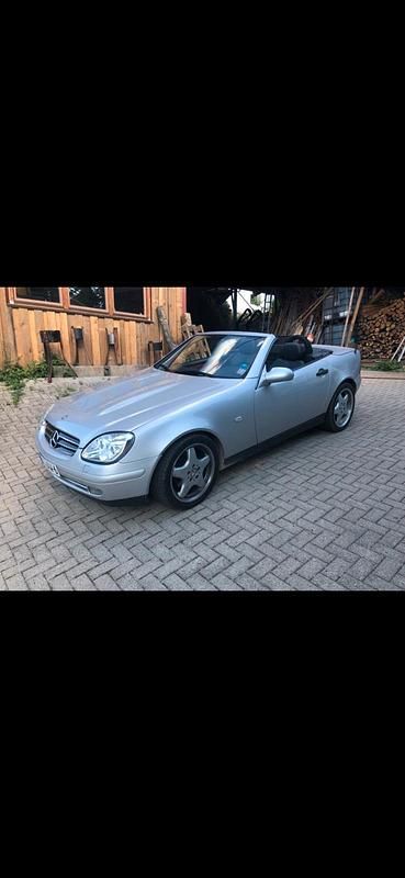 Silber Gebraucht 1997 Mercedes SLK230 Cabrio | 3.500 € (Guter Preis) - Bild 1/4
