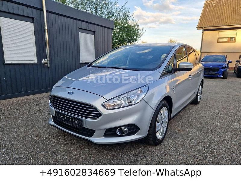 Silber Gebraucht 2016 Ford S-MAX Trend Van / Kleinbus | 7.990 € - Bild 1/4
