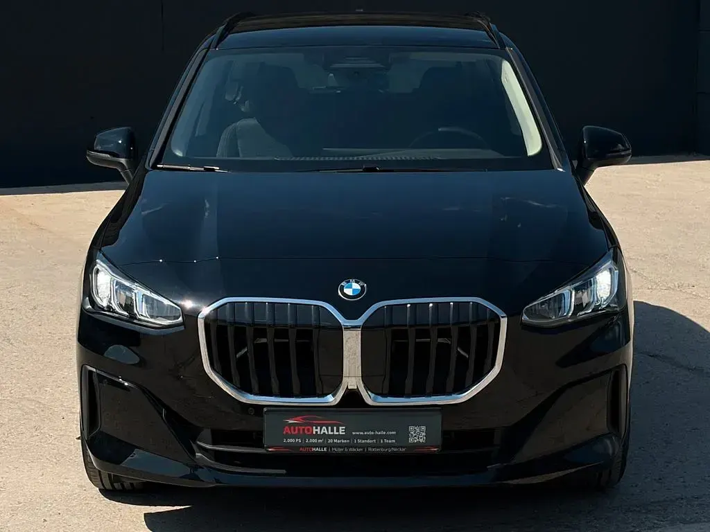 Gebraucht BMW 216 Active Tourer Sport Line 122 PS (89 kW) 2025 Schwarz Van / Kleinbus