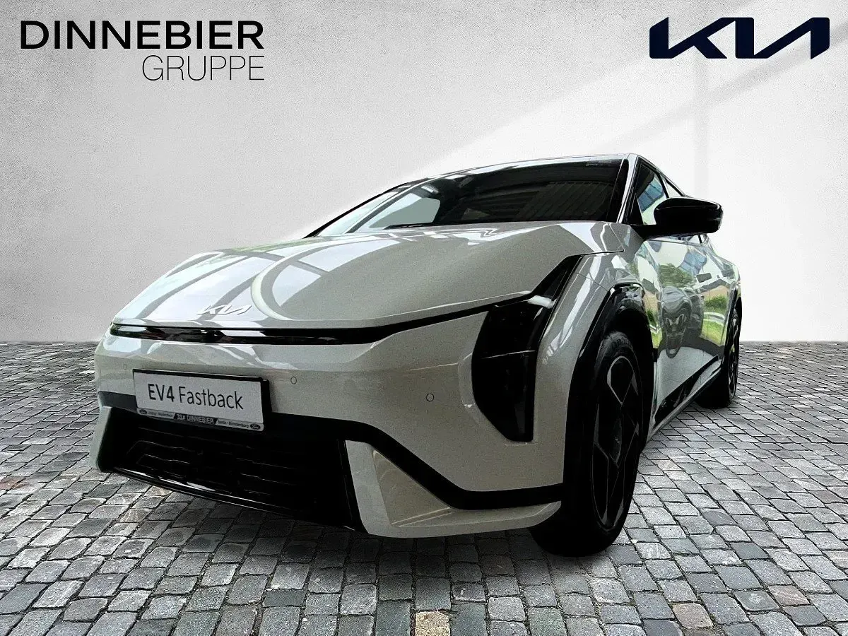 Neu Kia EV4 GT-Line 150 kW (204 PS) 2025 Weiß Limousine