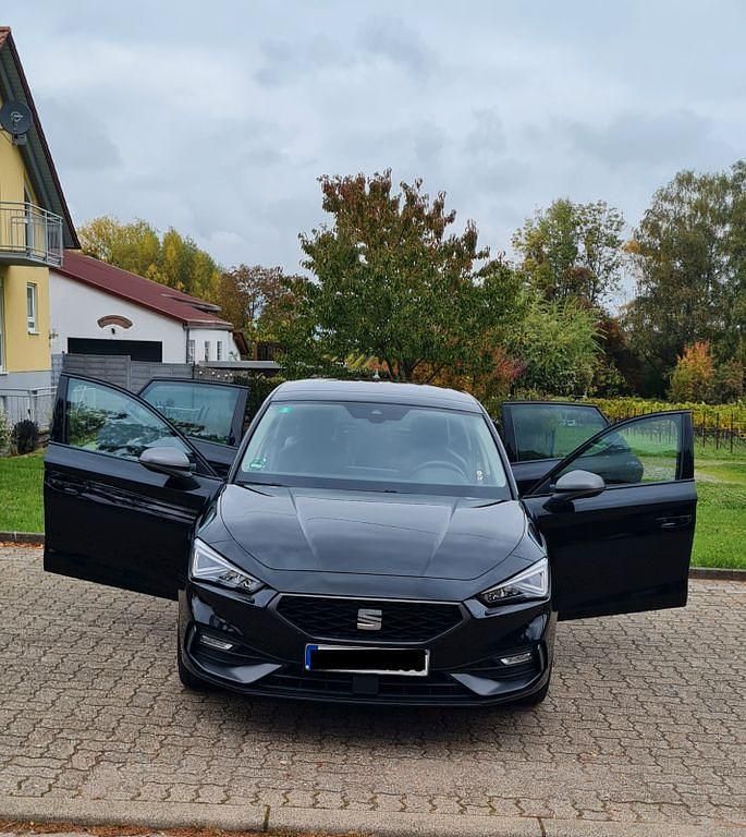 Gebraucht Seat Leon FR 150 PS (110 kW) 2022 Schwarz Limousine