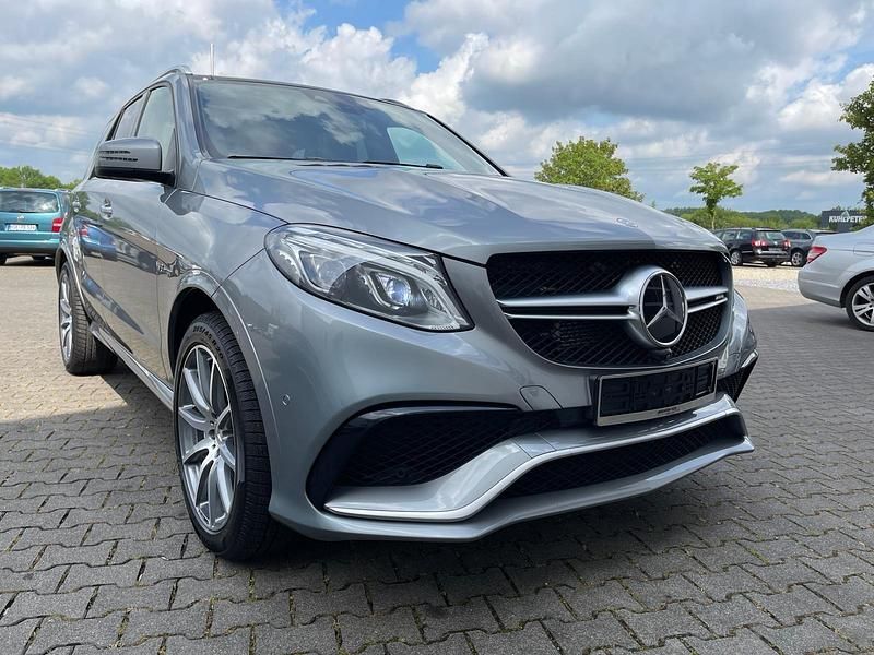 Grau Gebraucht 2015 Mercedes GLE63 AMG AMG SUV | 45.000 € (Guter Preis) - Bild 1/4