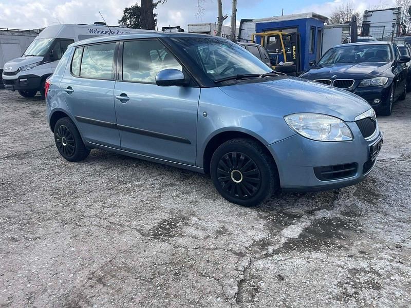 Gebraucht Skoda Fabia 70 PS (51 kW) 2009 Grau Kleinwagen