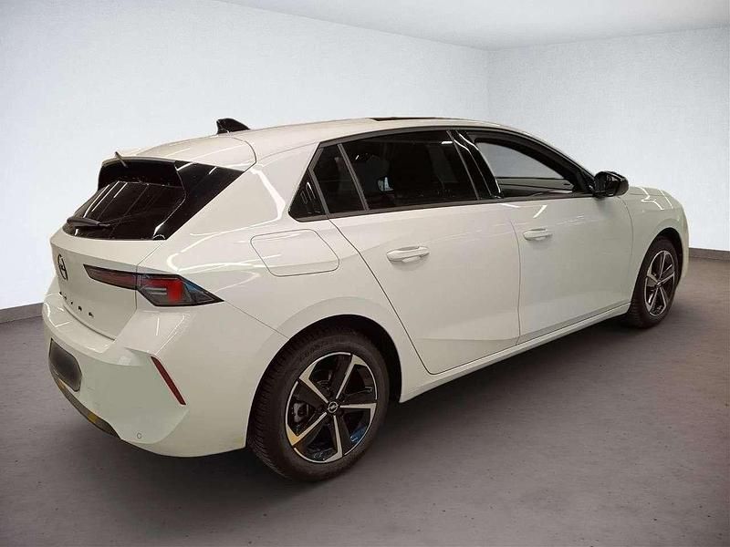 Gebraucht Opel Astra 131 PS (96 kW) 2024 Weiß Limousine