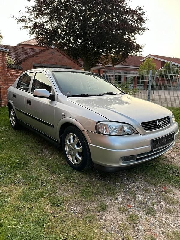 Gebraucht Opel Astra 84 PS (61 kW) 2001 Silber Kleinwagen