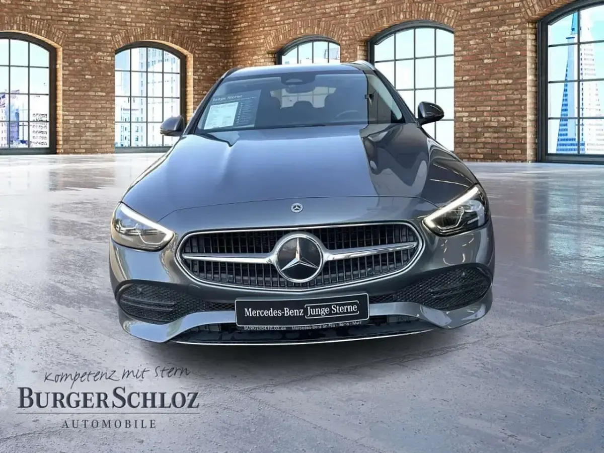 Gebraucht Mercedes C220 200 PS (147 kW) 2023 Grau Kombi