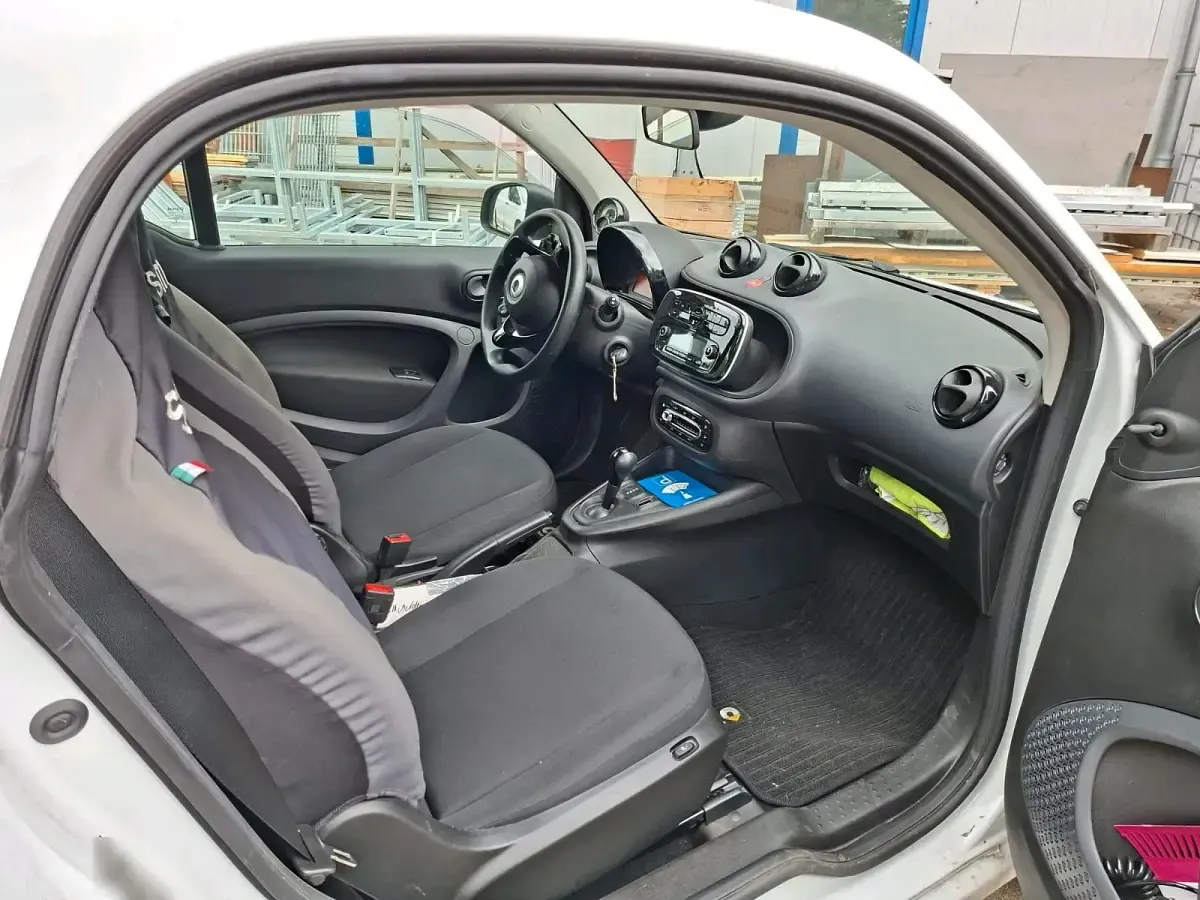 Gebraucht Smart ForTwo Electric Drive 60 kW (82 PS) 2022 Weiß Coupé
