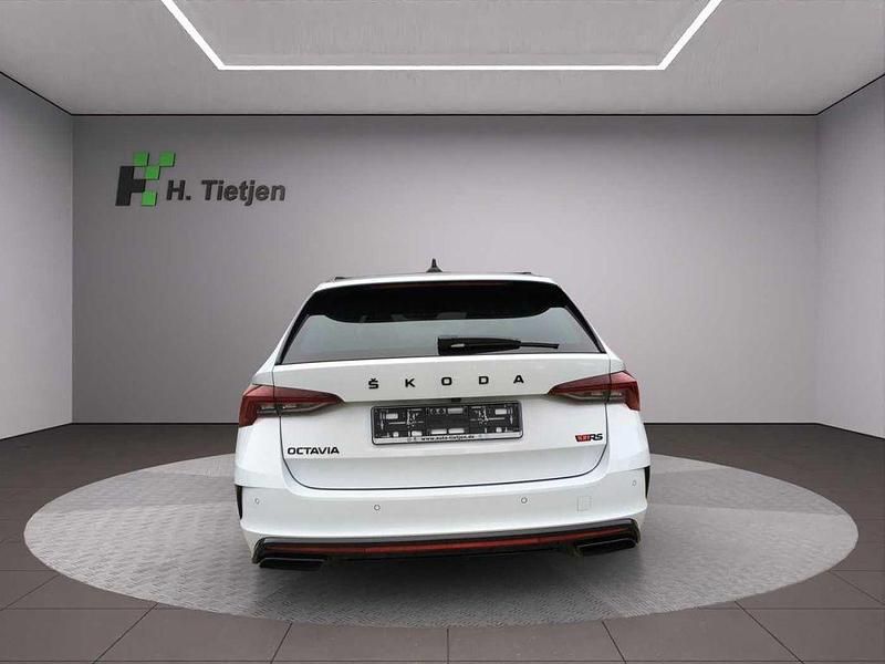 Gebraucht Skoda Octavia RS 245 PS (180 kW) 2022 Weiß metallic Kombi