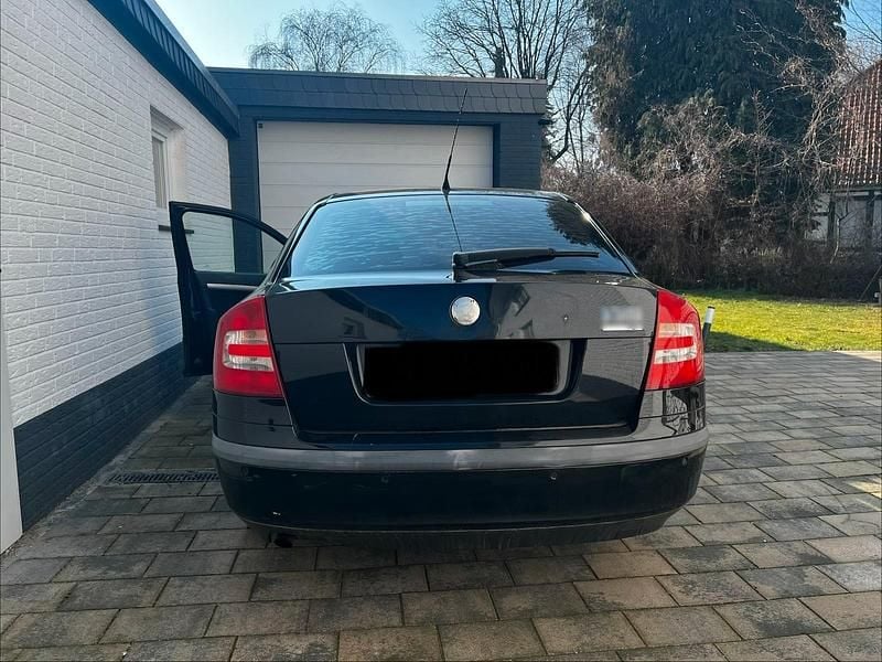 Gebraucht Skoda Octavia 102 PS (75 kW) 2008 Schwarz Limousine