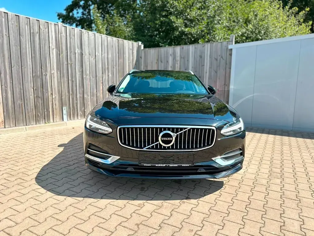 Gebraucht Volvo V90 Inscription 235 PS (172 kW) 2019 Schwarz Kombi