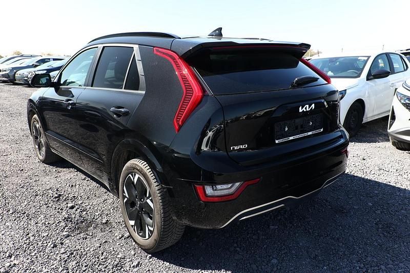 Gebraucht Kia e-Niro Inspiration 150 kW (204 PS) 2023 Schwarz metallic SUV