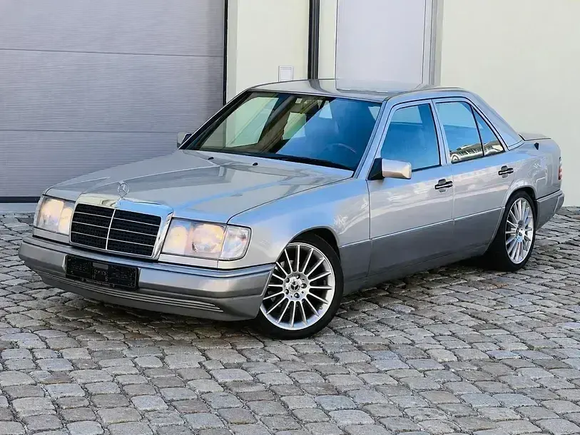 Gebraucht Mercedes 300 AMG 179 PS (131 kW) 1991 Rauchsilber Limousine