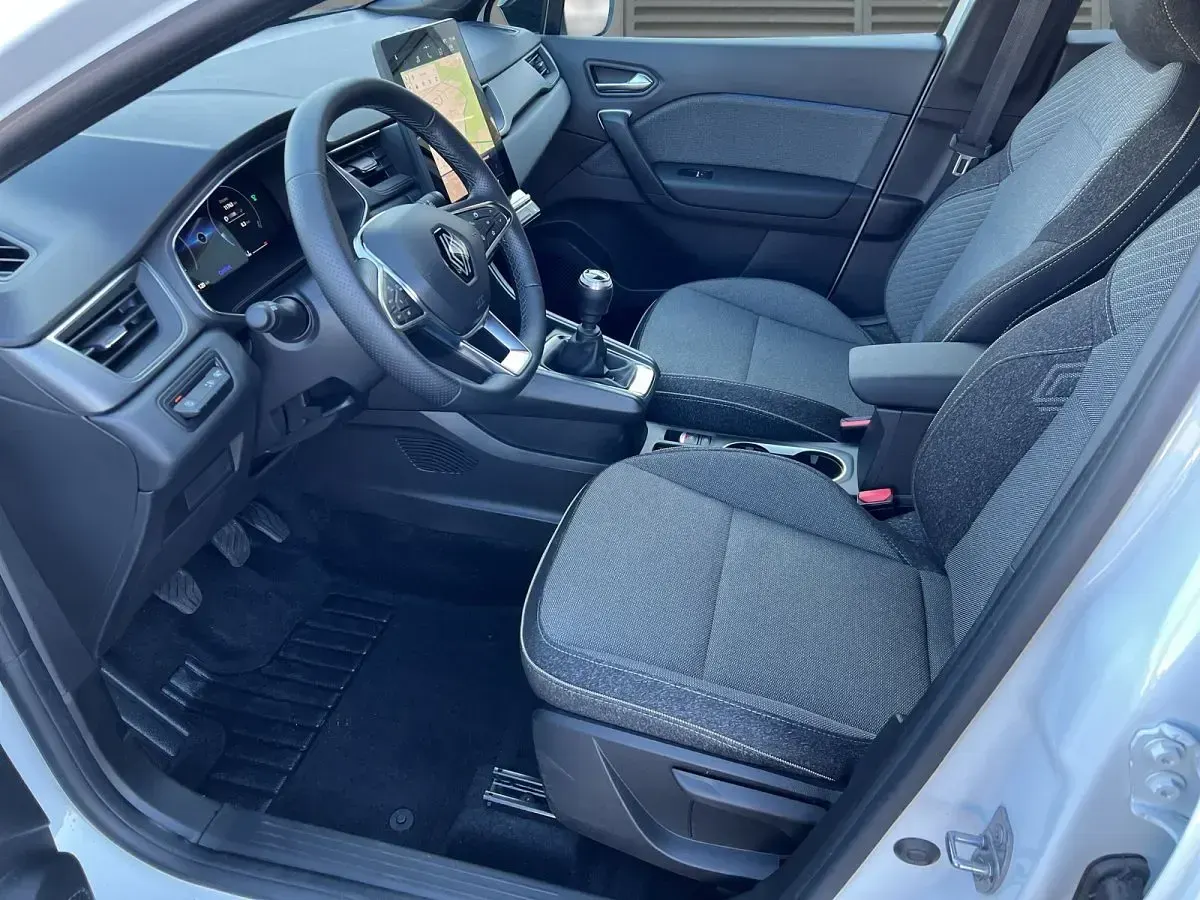 Gebraucht Renault Captur Techno 91 PS (66 kW) 2025 Weiß (perlmuttweiß) SUV