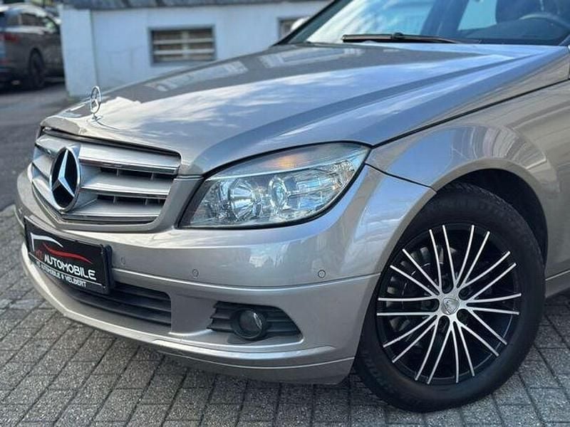 Gebraucht Mercedes C220 170 PS (125 kW) 2007 Cubanitsilber  metallic Limousine