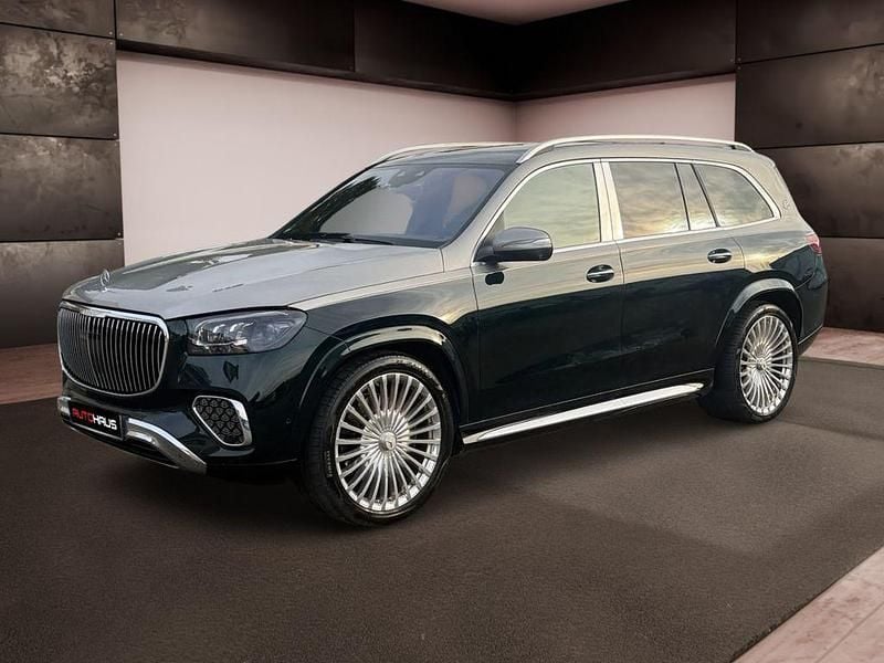 Gebraucht Mercedes GLS600 Maybach 557 PS (409 kW) 2024 Grün SUV