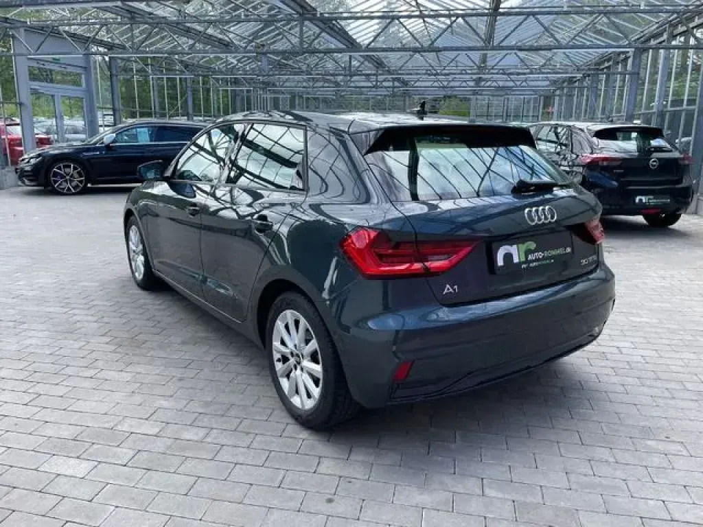 Gebraucht Audi A1 Advanced 110 PS (80 kW) 2023 Grau SUV