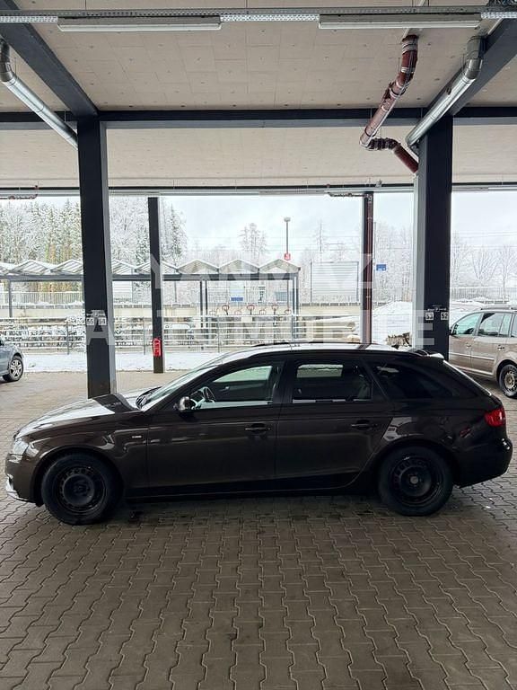 Gebraucht Audi A4 Ambition 120 PS (88 kW) 2011 Braun Kombi