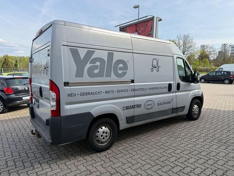 Gebraucht Peugeot Boxer 110 PS (80 kW) 2013 Grau Van