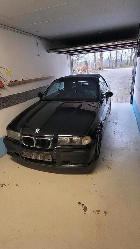 Gebraucht BMW 320 Cabriolet 150 PS (110 kW) 1999 Schwarz Cabrio