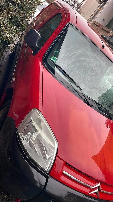 Gebraucht Citroën Berlingo 60 PS (44 kW) 2005 Rot Van / Kleinbus