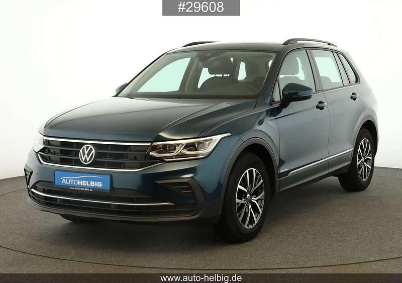 Blau Gebraucht 2022 VW Tiguan Life SUV | 24.990 € (Superpreis) - Bild 1/4
