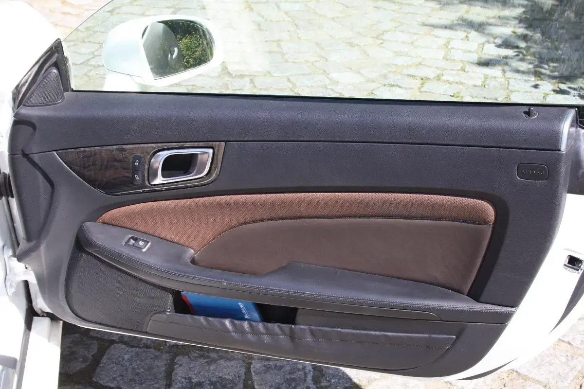 Gebraucht Mercedes SLK200 184 PS (135 kW) 2011 Weiß Cabrio