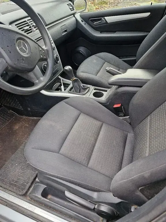 Gebraucht Mercedes B170 116 PS (85 kW) 2008 Silber Van / Kleinbus