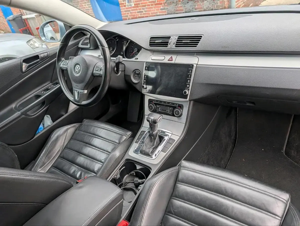 Gebraucht VW Passat 150 PS (110 kW) 2010 Blau Kombi